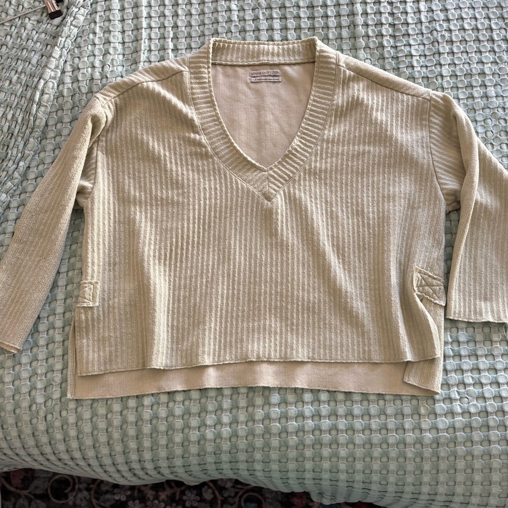 Urban Outfitters V-Neck Sweater - Light Beige